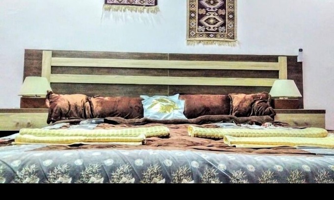Wadi Musa Hotel | Wonderful friends house