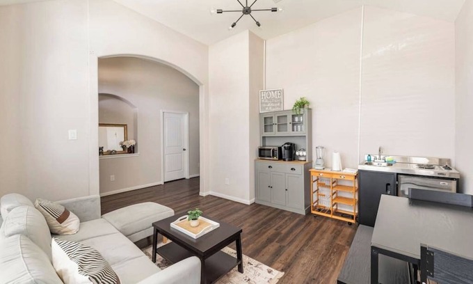 Hockley Apartment | Wonderful Getaway Cypress 2 BR w/thoughtful comforts