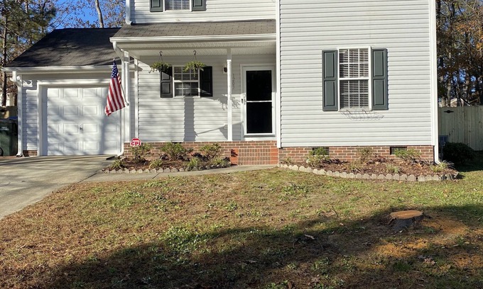Fuquay-Varina House | Wonderful Home 5 min. from Shopping and Dining.