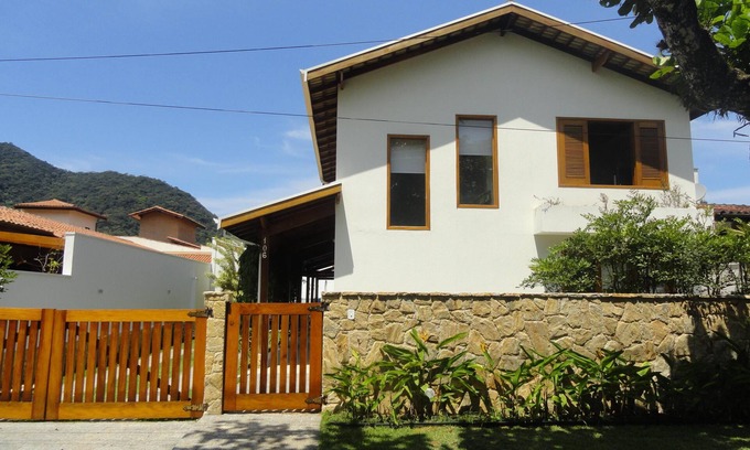 Pedra Verde Condo | WONDERFUL HOUSE WITH 4 SUITES + 1 MASTER SUITE WITH POOL, 80M FROM LÁZARO BEACH