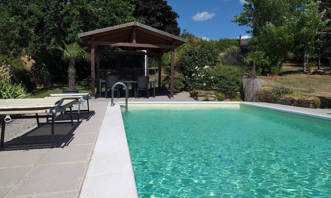 Pieve di Chio Villa | Wonderful private villa for 5 people with WIFI, private pool, TV, terrace, pets allowed and park.