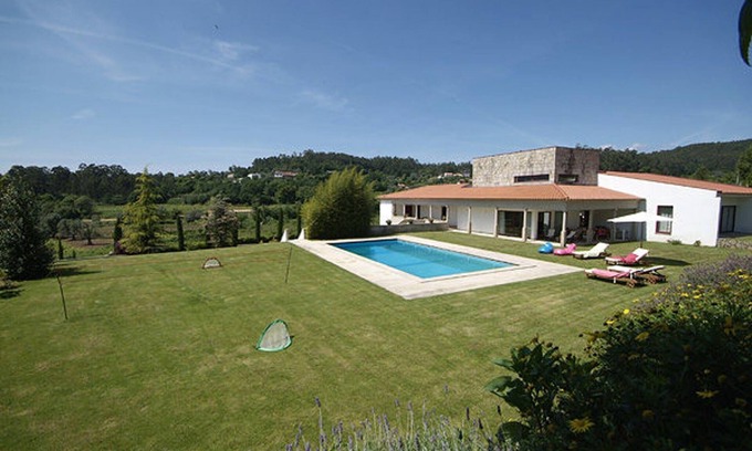 Fornelos Villa | Wonderful Ponte De Lima Villa | 6 Bedrooms | Casa Alberto | Private Pool & Gym.