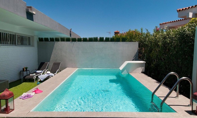 San Agustin House | Wonderful private villa for 4 people with private pool, A/C, TV, pets allowed and parking