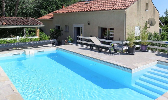 Lamagdelaine House | Wonderful private villa for 4 guests with private pool, WIFI, TV, terrace, pets allowed and park.