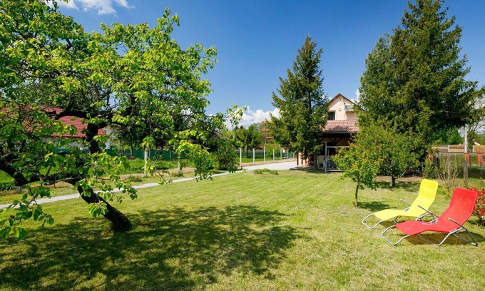 Balatonmariafurdo House | Wonderful private villa for 9 people with A/C, WIFI, TV, terrace, pets allowed and parking