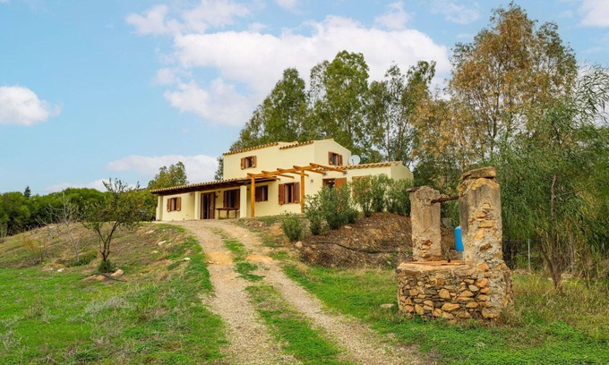 Muravera House | Wonderful private villa for 4 people with WIFI, A/C, TV, pets allowed, panoramic view and parking