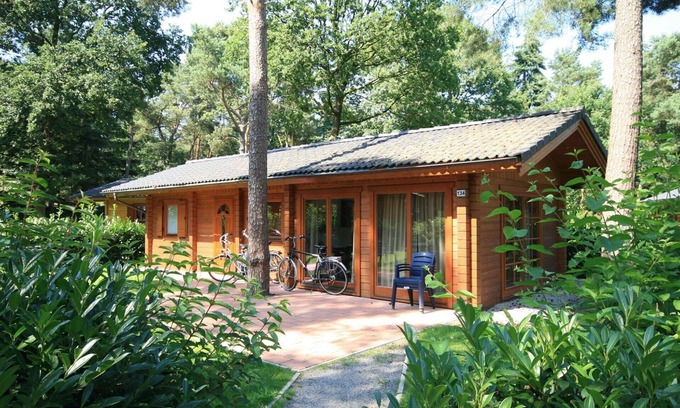 Susteren House | Wonderful private villa for 6 people with pool, WIFI, TV, terrace and parking
