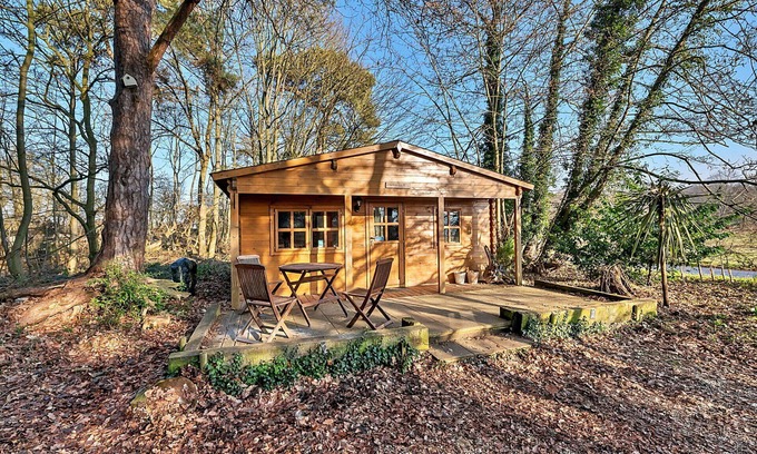 West Stow House | Wonderful villa for 4 people with WIFI, terrace, pets allowed and parking