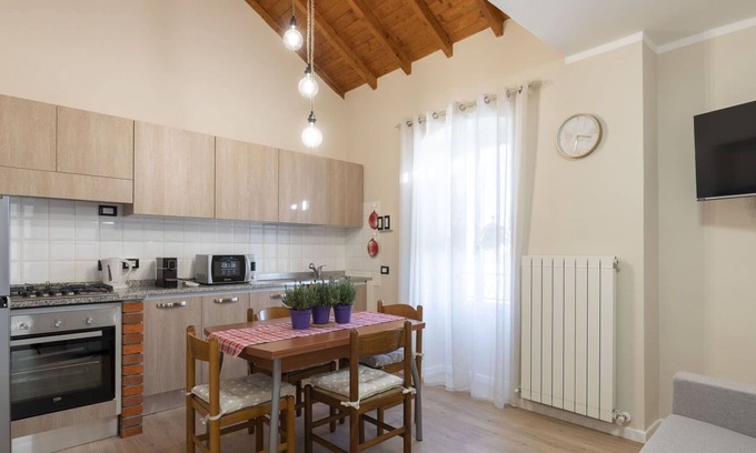 Sanremo House | Wonderful villa for 4 people with WIFI, TV, balcony, pets allowed and parking