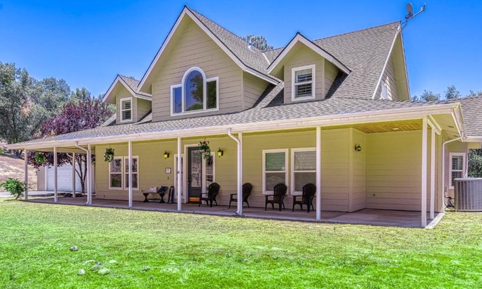 Mariposa House | Wooded Bliss