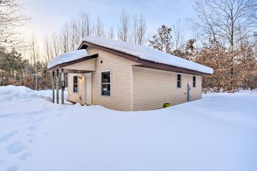 Markville House | Wooded Danbury Cabin with Grill and Fire Pit!