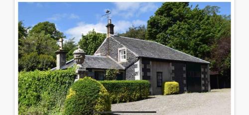 Leven House | Woodland Cottage Charleton Estate