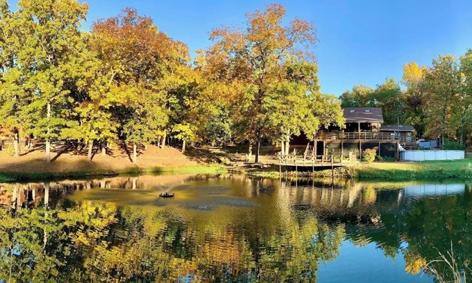 Clinton Apartment | Woodland Retreat with Private Pool and Boat Parking near Truman Lake