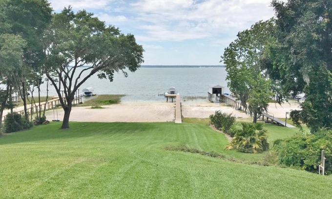 Eastlake Weir House | Woodmar Vacation Home