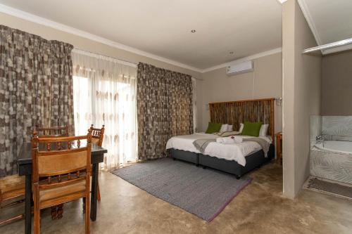 Hazyview Hotel | Woodpecker's Guest House