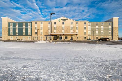 Loves Park Hotel | WoodSpring Suites Loves Park - Rockford
