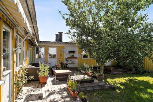 Gothenburg Villa | Workers & Family Ideal Home Near Volvo