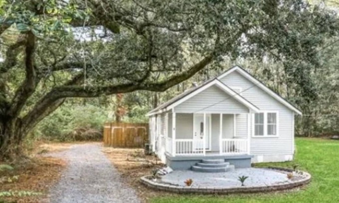 Slidell House | Workers Paradise nMid-Term RentalnGreat pricenNo Cleaning Fee