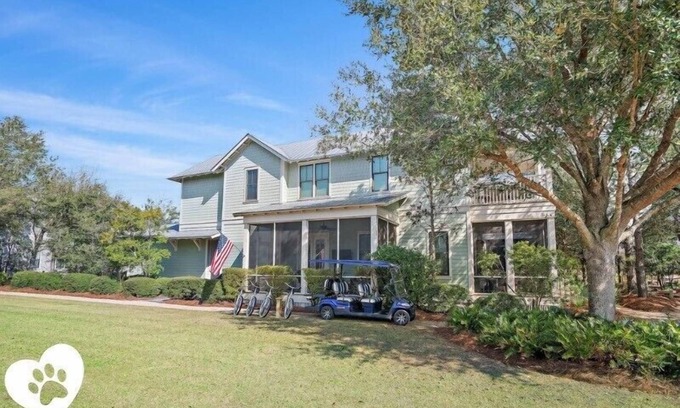 Watercolor House | World Class Location all amenities Included