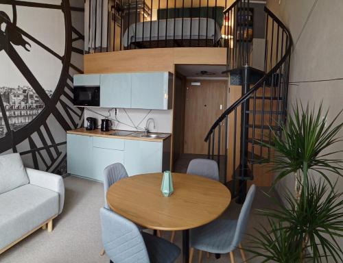 Fabryczna Apartment | Wroclove Airport Loft