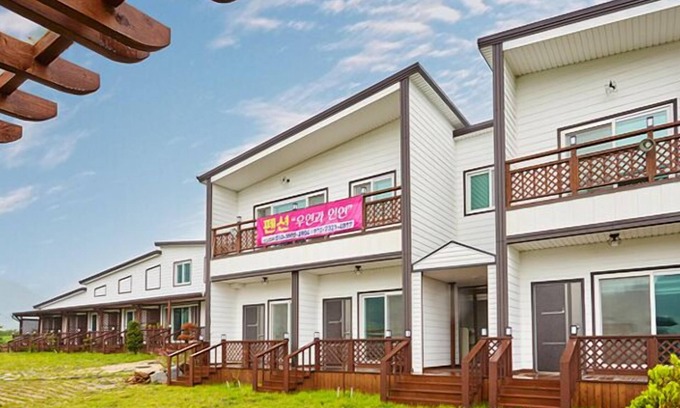 Namhae Condo | Wuyeon and Inyeon Pension