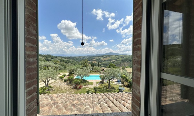 Gualdo Cattaneo House | WWW.VILLAMARI.IT: AMAZING LOCATION PRIVACY POOL