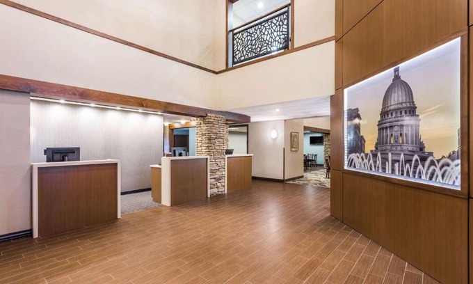 Fitchburg Hotel | Wyndham Garden Madison Fitchburg