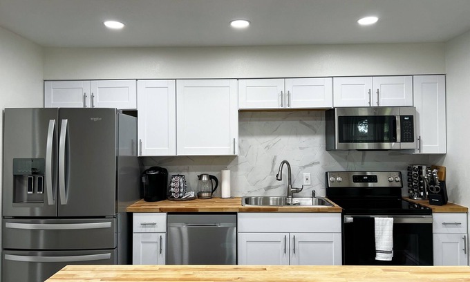 Spenard Apartment | Wyoming