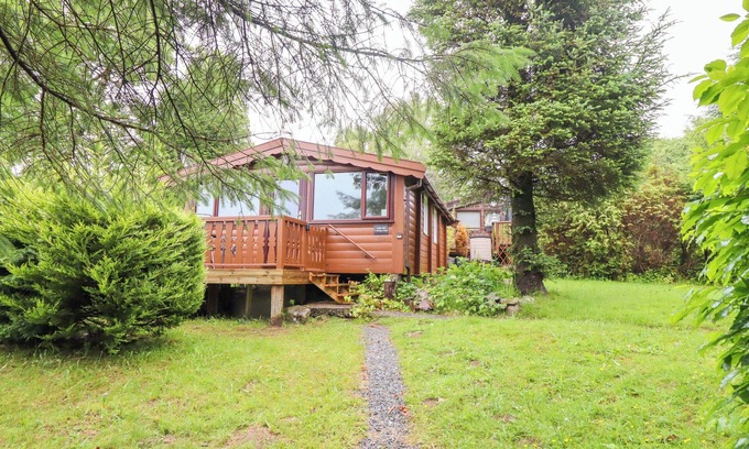 Bronaber Cottage | Y BWTHYN PREN, CABIN 209, pet friendly in Trawsfynydd