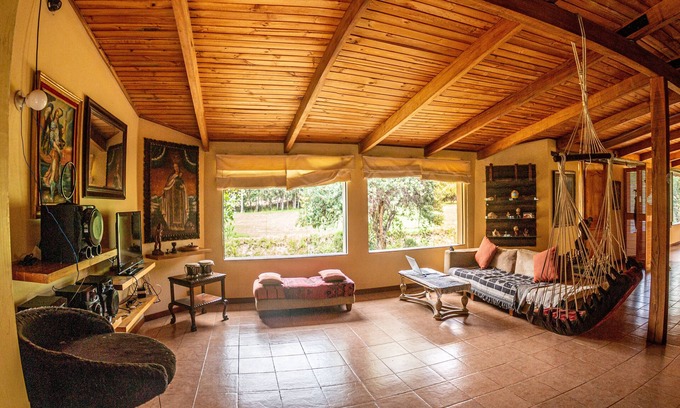 Acopampa Hostel | Yakumama Hostel y Restaurant