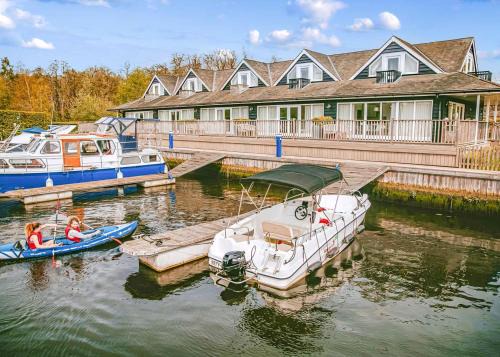 Brundall Resort | Yare View Holiday Cottages