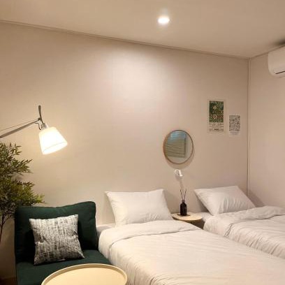 Bucheon Hotel | Yellow stay