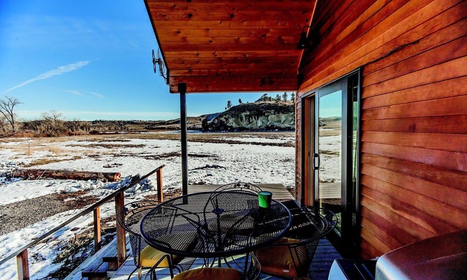 Columbus Cabin | Yellowstone River Lodge