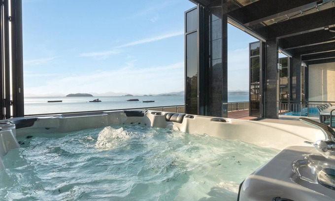 Dolsan-eup House | Yeosu Kinolkids Poolvilla