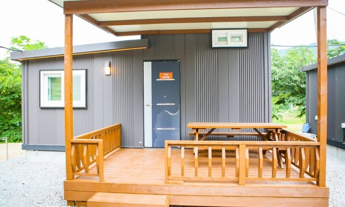 Tojungdo House | Yesan Deoksan Charcoal Land Pension