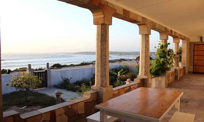 Port Nolloth House | Yield House and Cottages