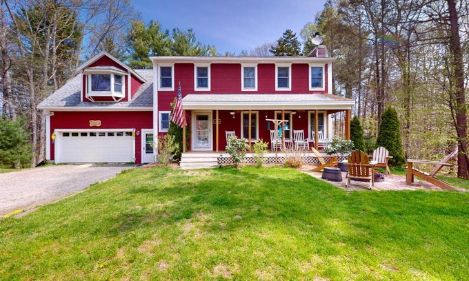 York Beach House | York's Beach Charmer