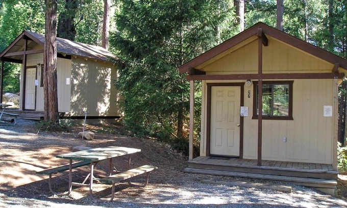 Harden Flat Resort | Yosemite Lakes Bunkhouse Cabin 34