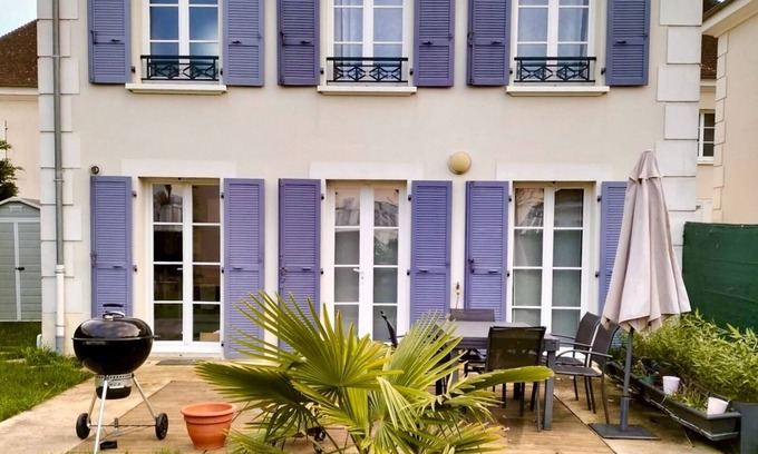 Magny-le-Hongre House | Your Cocoon 5 minutes from the famous theme park