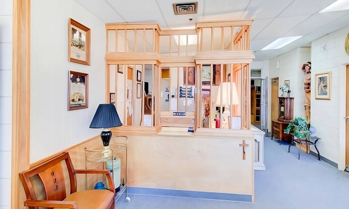 Drumright House | Your Home Away From Home! 3 Convenient Units, Free Parking, Pets Allowed!