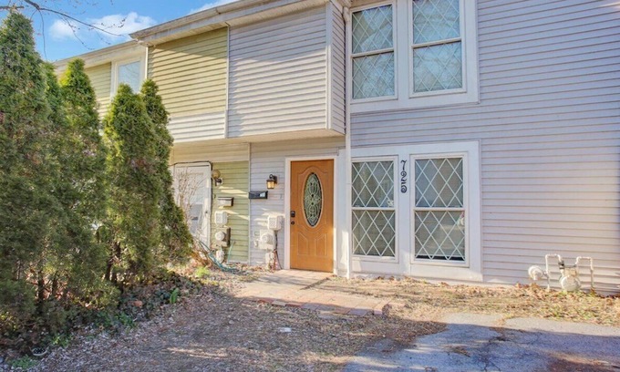 West Reading House | Your Home away from Home!n