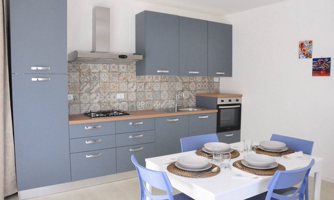 Ortona House | Your home with fireplace and vast backyard, comfortable, large and cozy.