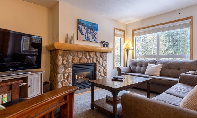 East Kootenay Condo | Your Mountain Getaway Awaits at Fernie Alpine Resort with Private Hot Tub
