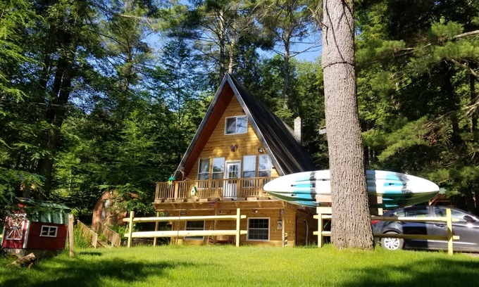 Fishs Eddy Cabin | Your own private Pine House!