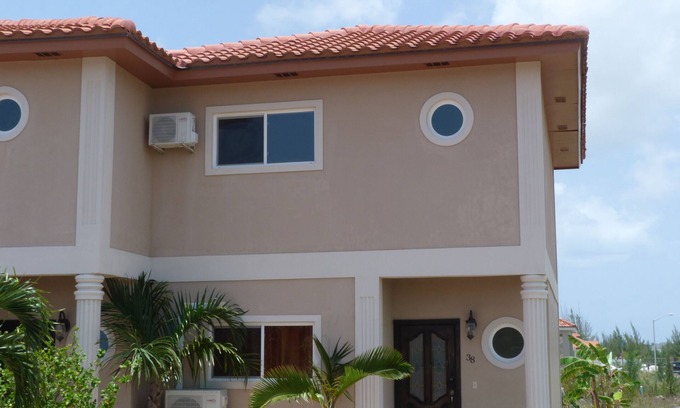Coral Harbour House | Your Preferred Taste of Paradise: Find your Freedom!