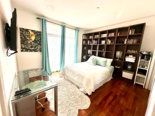 Studio City House | Your Vacation Home in the Hills of Studio City