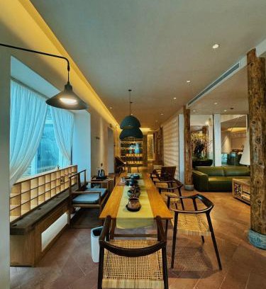 Garze Hotel | Youran Muyun Designer Art Hotel