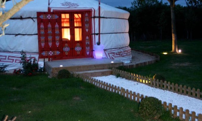 Bagnault Bed & Breakfast | Yourte au Paradis