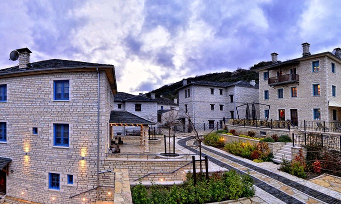 Vitsa Hotel | Zagori Suites Luxury Residences