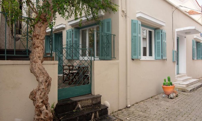 Zakynthos Town Apartment | Zante Beauty Downtown House